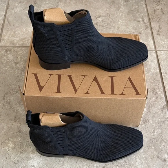 VIVAIA Chelsea Boots 🆕 - Picture 2 of 5
